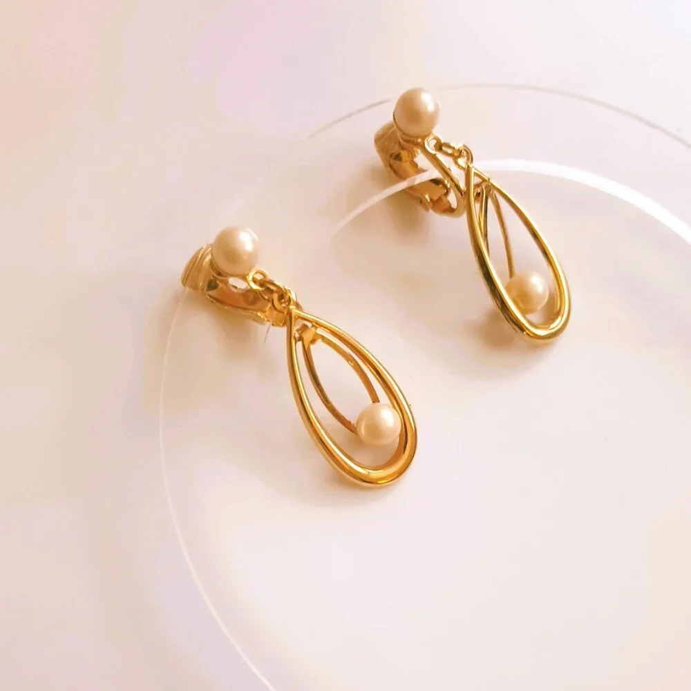 Vintage teardrop faux